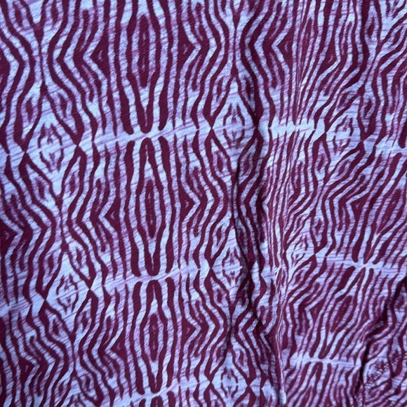 NWOT Fresh Produce Burgundy Elbow Sleeve Windfall Shark-bite Hem Tunic Sz Medium - Picture 2 of 9